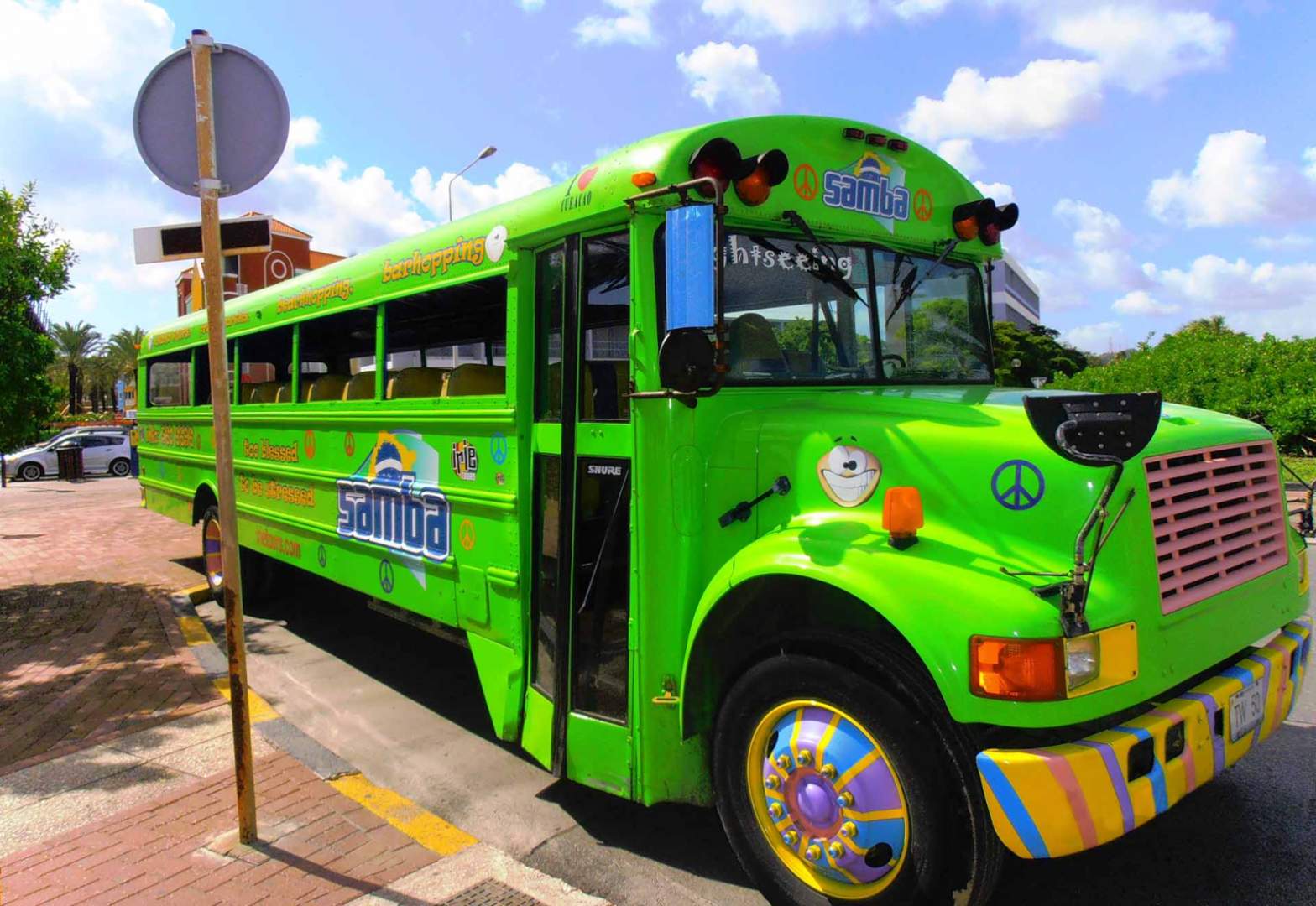 tour curacao bus