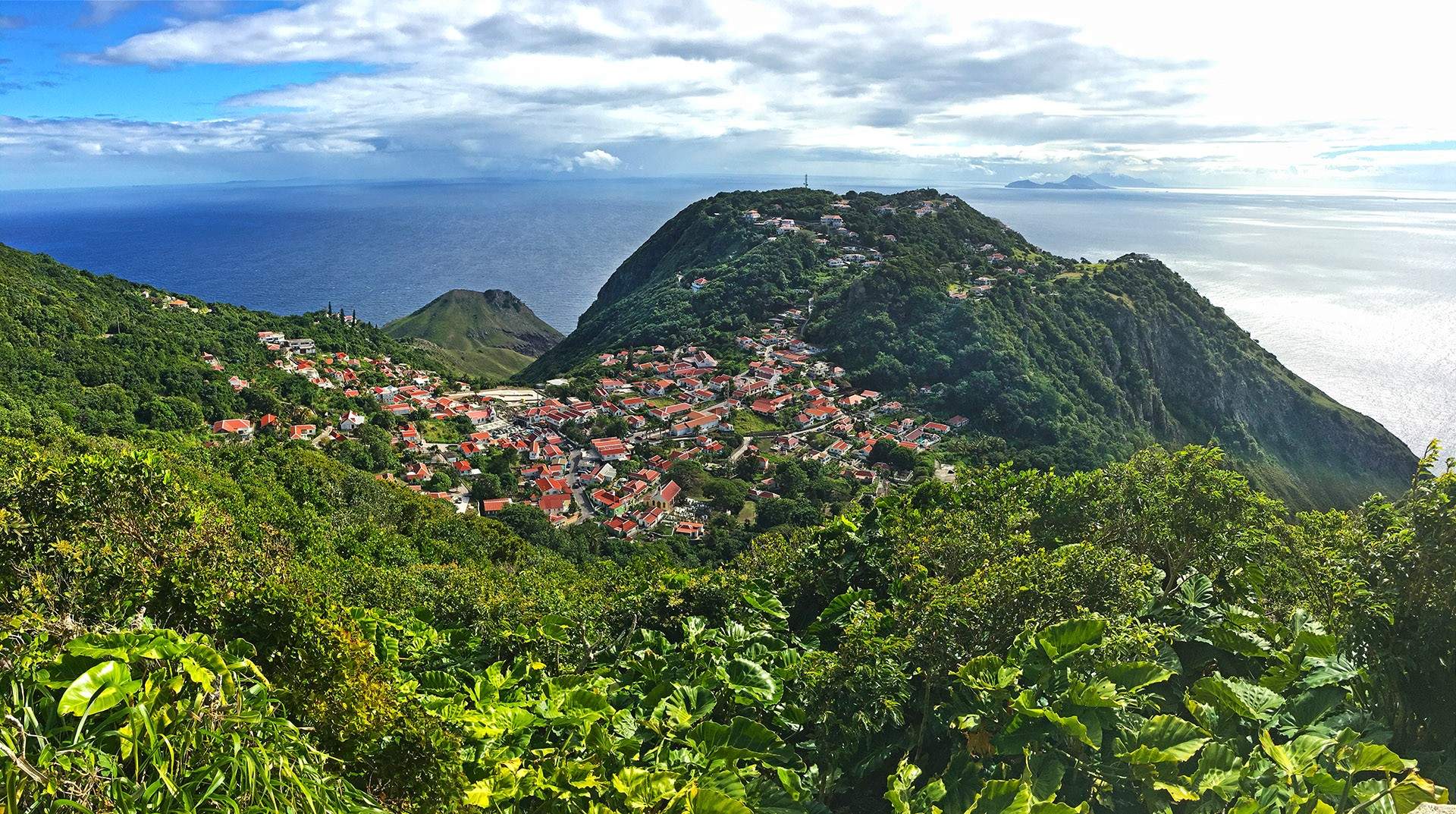 Saba Ferry from St. Maarten: Great Bay Express - Book Online from $85