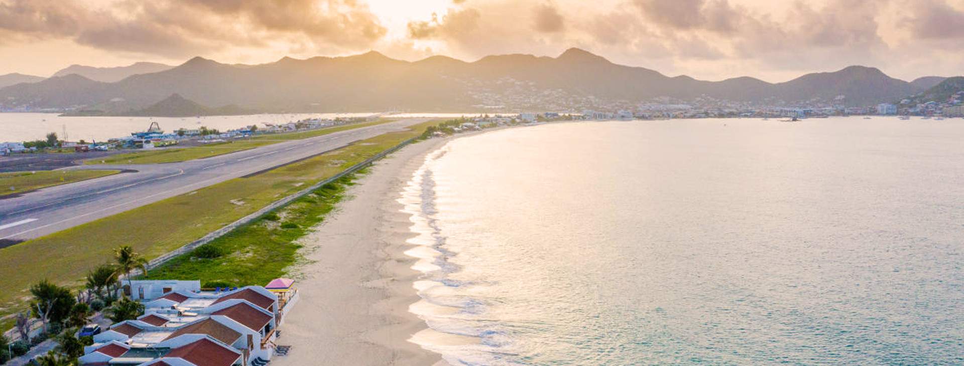 Simpson Bay Beach in Sint Maarten in the sunset