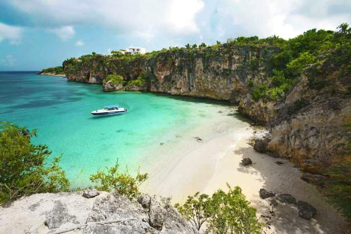 Anguilla Day Trip by Speedboat from St. Maarten - Book Online from $135