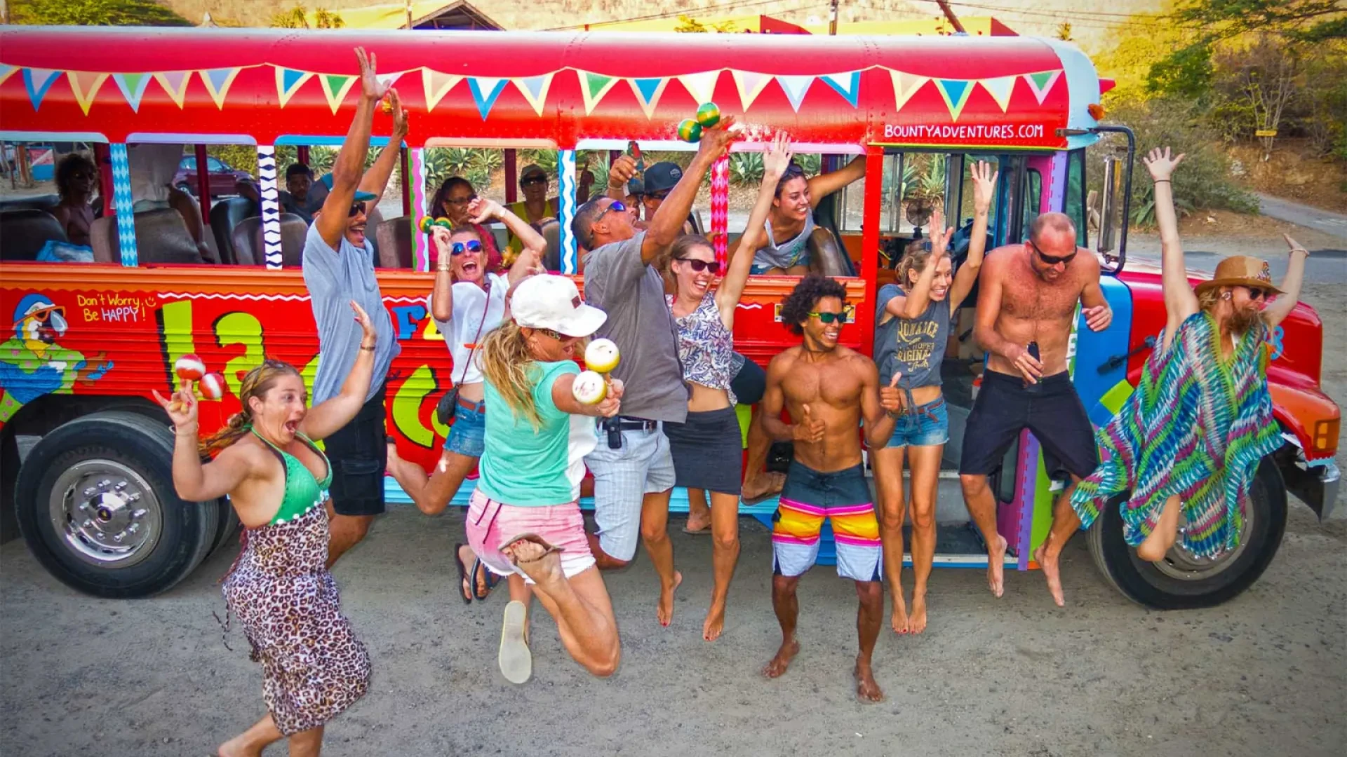 Dinner, Fun and Nightlife Bus Tour in Curacao