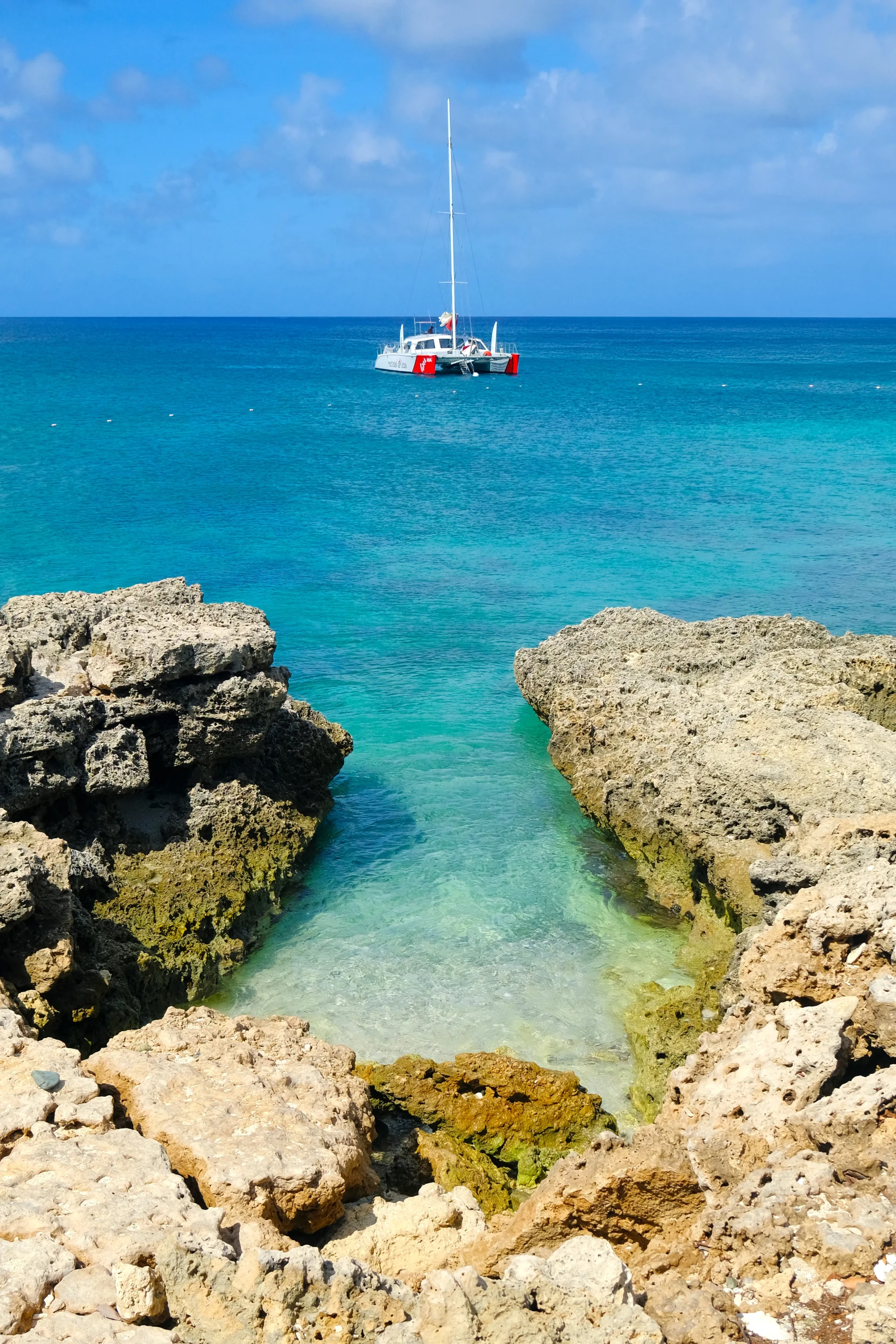 Sailing to Malmok Beach Aruba