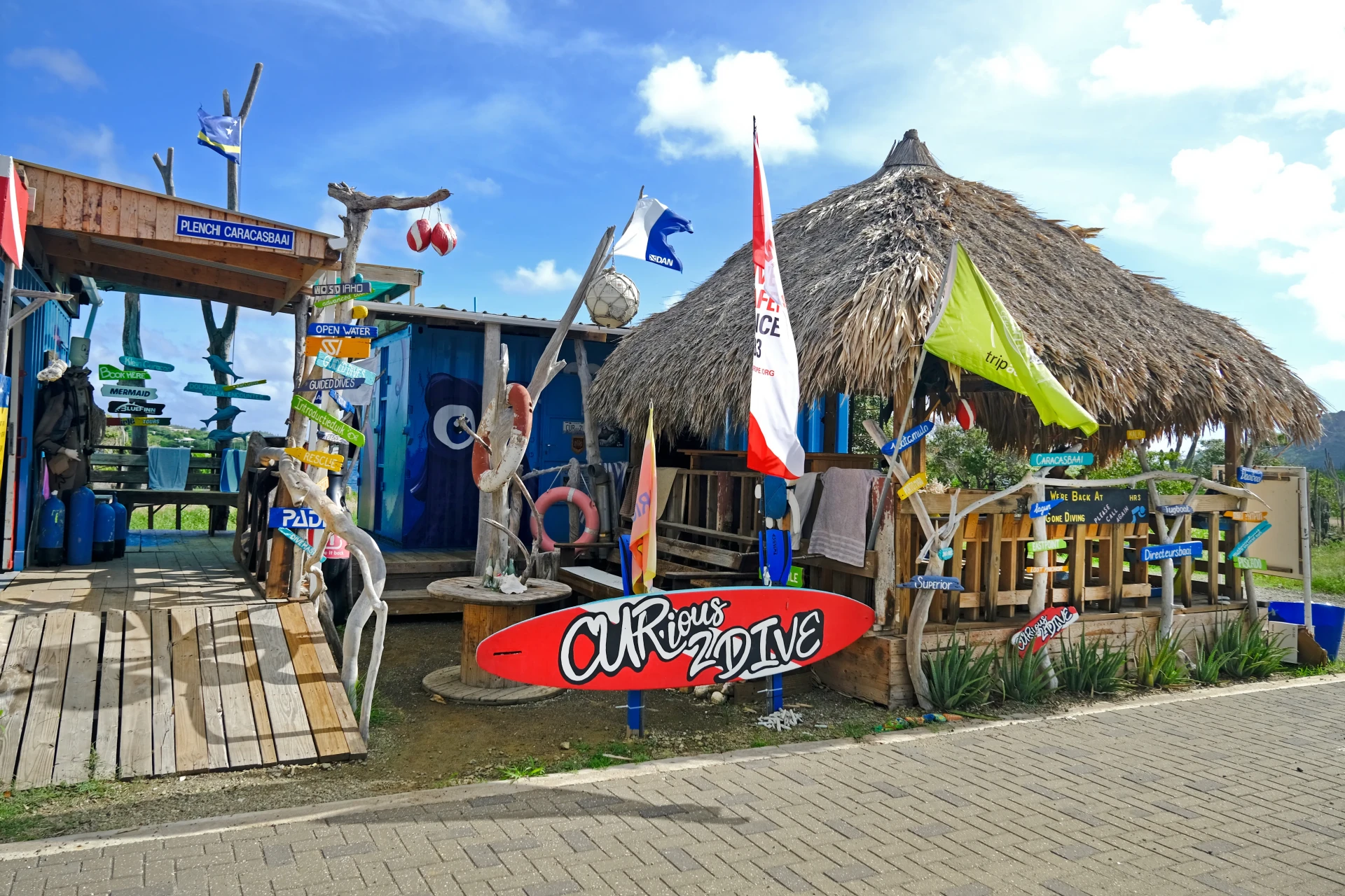 CURious 2 Dive dive shop at Caracas Bay Beach