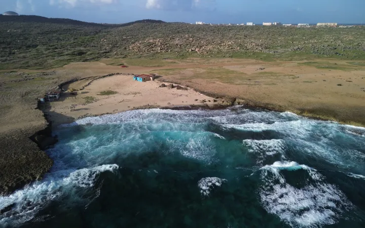 Klif Beach