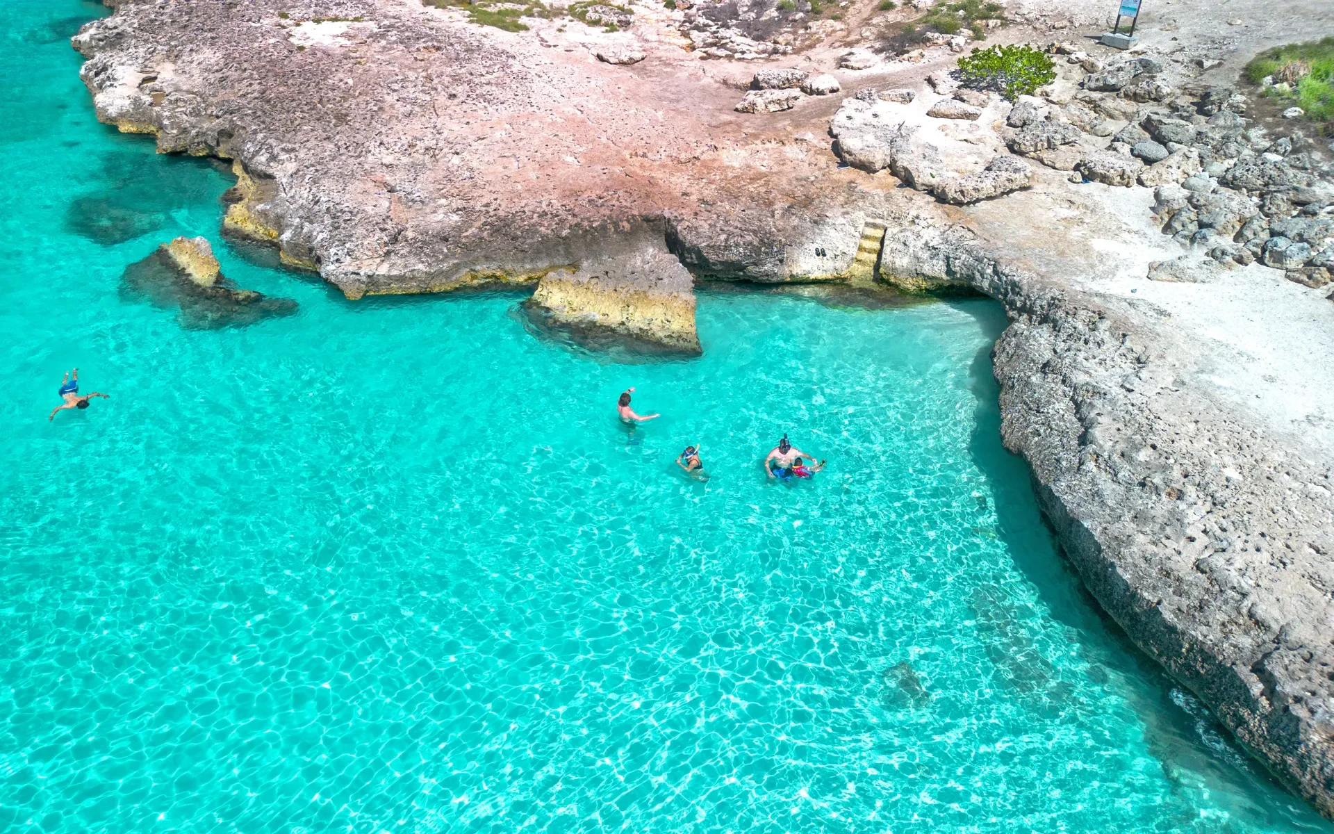 Tres Trapi Beach Aruba 2025